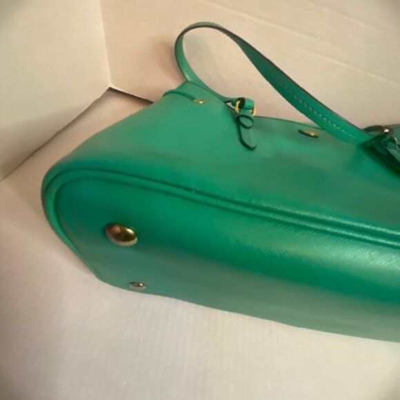 PEYTON SAFFIANO LEATHER DRAWSTRING CARRYALL (COACH F29362) - Picture 8 of 9